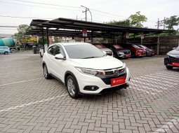 HR-V S Matic 2021 - Kilometer Antik 9 Ribu - Mobil Medan Bekas Berkualitas - BK1539ADB 2