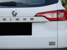 Renault Triber RXZ AT 2020 putih matic dp ringan cash kredit proses bisa dibantu 7