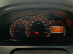 Daihatsu Xenia 1.3 R MT 2015 Hitam 12