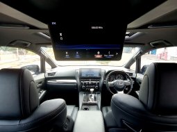 Lexus LM 350 2022 putih km 15ribuan cash kredit proses bisa dibantu 19