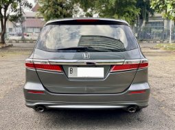 Honda Odyssey 2.4L 2012 Abu-abu 5