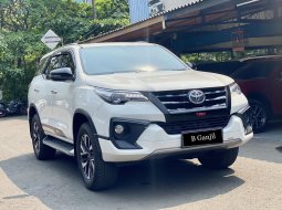 Toyota Fortuner VRZ TRD 2019 Putih murah meriah 2