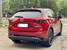 Mazda CX-5 Elite Kuro Edition at 2022 Merah 5