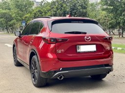 Mazda CX-5 Elite Kuro Edition at 2022 Merah 6