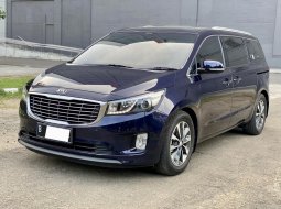 Kia Grand Sedona Ultimate 2017 Biru 2