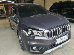 Suzuki SX4 S-Cross New  A/T 2022 Abu-abu