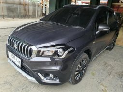 Suzuki SX4 S-Cross New  A/T 2022 Abu-abu 2