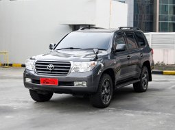 Toyota Land Cruiser VX Grade 2008 Abu-abu 2