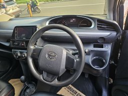 Toyota Sienta G tahun 2017 Kondisi Mulus Terawat Istimewa 5