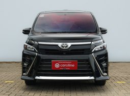 Toyota Voxy 2018 Minivan - B1090VOE - Pajak panjang s.d Oktober 2024