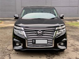 Nissan Elgrand 2.5 Highway Star 2014 Hitam 1