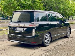 Nissan Elgrand 2.5 Highway Star 2014 Hitam 4