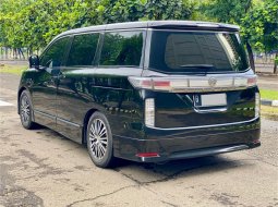 Nissan Elgrand 2.5 Highway Star 2014 Hitam 6