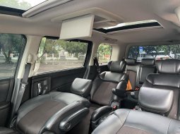 Nissan Elgrand 2.5 Highway Star 2014 Hitam 8