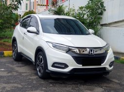 Honda HR-V 1.5L E CVT Special Edition 2018 putih km42rban cash kredit proses bisa dibantu 2