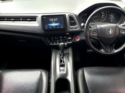 Honda HR-V 1.5L E CVT Special Edition 2018 putih km42rban cash kredit proses bisa dibantu 6
