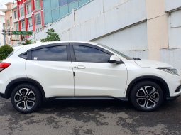Honda HR-V 1.5L E CVT Special Edition 2018 putih km42rban cash kredit proses bisa dibantu 9