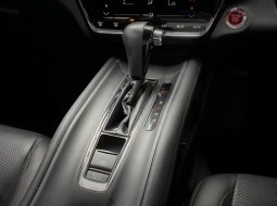Honda HR-V 1.5L E CVT Special Edition 2018 putih km42rban cash kredit proses bisa dibantu 17
