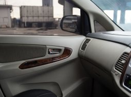 Toyota Kijang Innova V 2013 Hitam 17