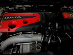 Honda Civic Type R 6 Speed M/T 2017 putih km26rb cash kredit proses bisa dibantu 9