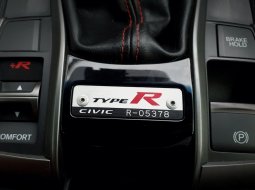 Honda Civic Type R 6 Speed M/T 2017 putih km26rb cash kredit proses bisa dibantu 11