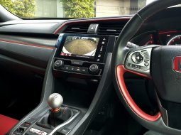 Honda Civic Type R 6 Speed M/T 2017 putih km26rb cash kredit proses bisa dibantu 14