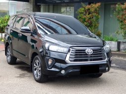 Toyota Kijang Innova G A/T 2.0 Bensin Facelift 2022 Hitam metalik 2