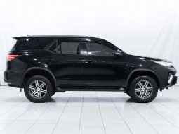 TOYOTA FORTUNER (ATTITUDE BLACK MICA) TYPE G DIESEL LUX 2.4CC A/T (2018) 4