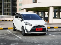 Toyota Sienta V 2018 Putih