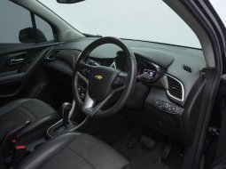 Chevrolet TRAX LTZ 2017  - Beli Mobil Bekas Murah 4
