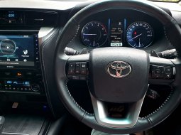 Toyota Fortuner Vrz New 4x2 2.4 GR Sport A/T (kicksensor) 2021Hitam 11