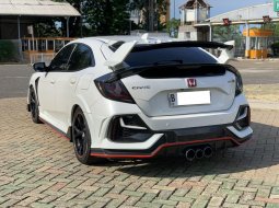 Honda Civic Hatcback 6