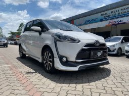 Toyota Sienta Q CVT Matic 2017