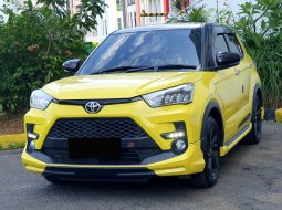 Toyota Raize 1.0T GR Sport CVT (Two Tone) 2022 kuning matic km 13 ribuan cash kredit proses bisa 3