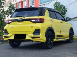 Toyota Raize 1.0T GR Sport CVT (Two Tone) 2022 kuning matic km 13 ribuan cash kredit proses bisa 5