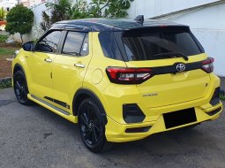 Toyota Raize 1.0T GR Sport CVT (Two Tone) 2022 kuning matic km 13 ribuan cash kredit proses bisa 6
