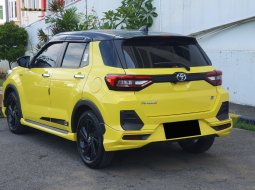 Toyota Raize 1.0T GR Sport CVT (Two Tone) 2022 kuning matic km 13 ribuan cash kredit proses bisa 7