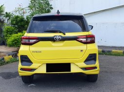 Toyota Raize 1.0T GR Sport CVT (Two Tone) 2022 kuning matic km 13 ribuan cash kredit proses bisa 10