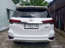 Toyota Fortuner 2.4 VRZ TRD AT 2019 6
