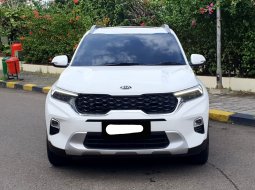 Kia Sonet Premiere 2021 putih sunroof km21 ribuan pajak panjang audiobose cash kredit proses bisa