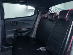 Honda Brio RS CVT 2021 4