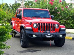 Jeep Gladiator 2020 double cabin km 7 ribuan merah cash kredit proses bisa dibantu 2