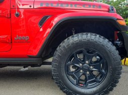 Jeep Gladiator 2020 double cabin km 7 ribuan merah cash kredit proses bisa dibantu 4
