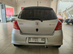 Toyota YARIS S LIMITED 1.5 AT 2008 -  D1723KD 4