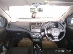  TDP (6JT) Daihatsu AYLA D PLUS 1.0 MT 2022 Silver 8