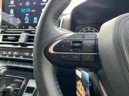 Toyota Kijang Innova Zenix V AT Matic Bensin 2022 Putih 10