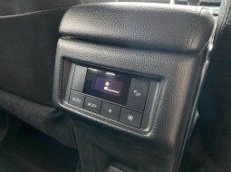 Toyota Kijang Innova Zenix V AT Matic Bensin 2022 Putih 18