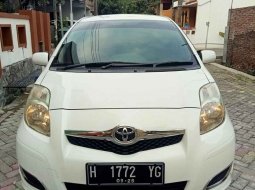 Toyota Yaris E 2010 Putih