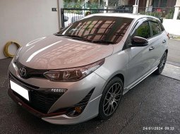  TDP (16JT) Toyota YARIS S TRD 1.5 AT 2018 Silver  3