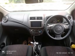  TDP (7JT) Daihatsu AYLA R 1.2 MT 2017 Merah  5